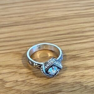 Brighton Eternity Knot Ring style J62182 silver-plated finish Swarovski